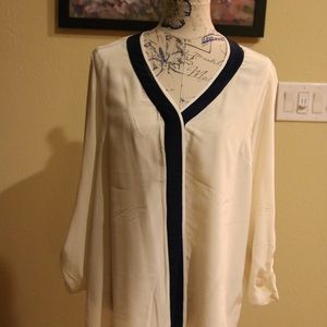 Hutch a silk blouse size L